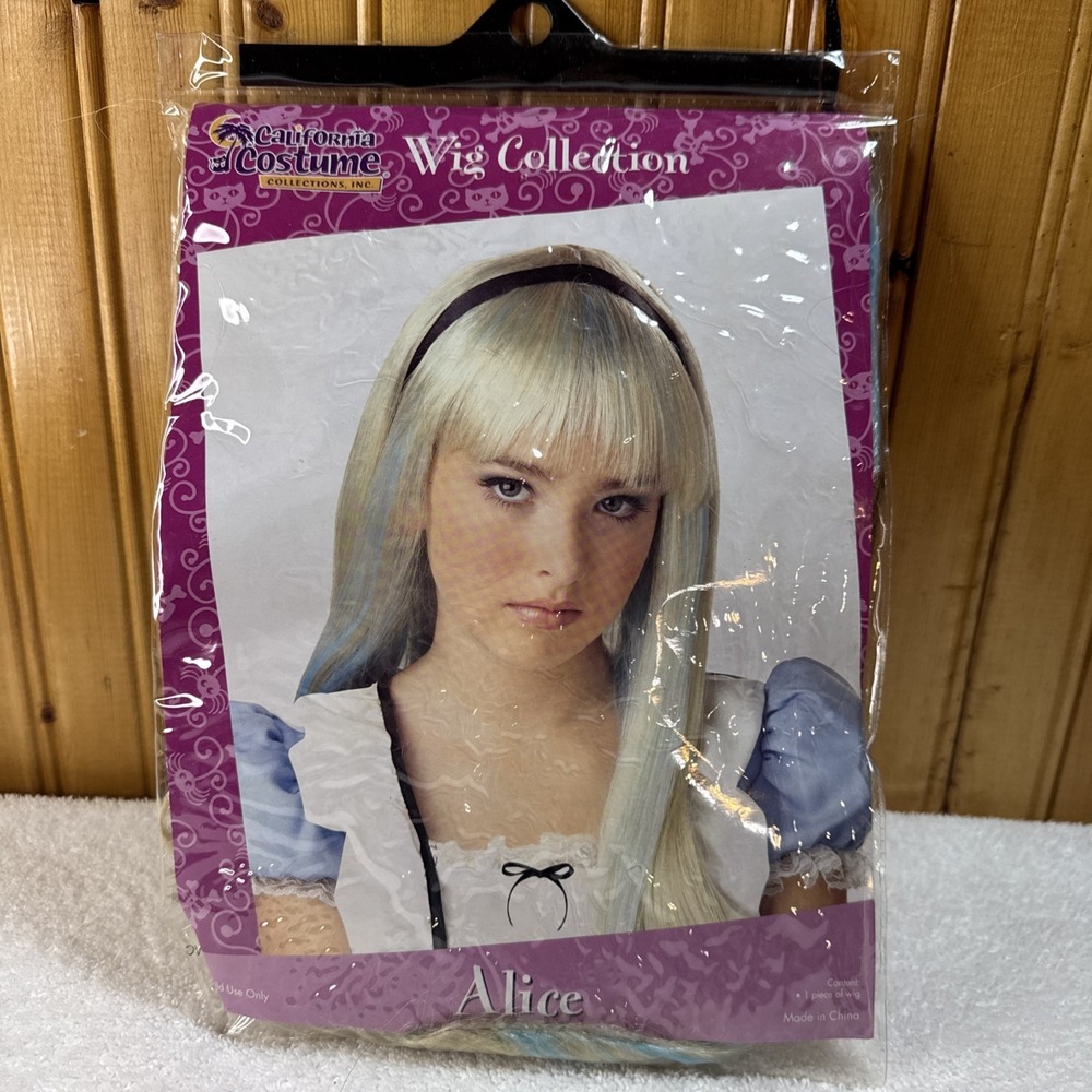 Alice in Wonderland Small Adult/Child Halloween Costume Wig Never Worn